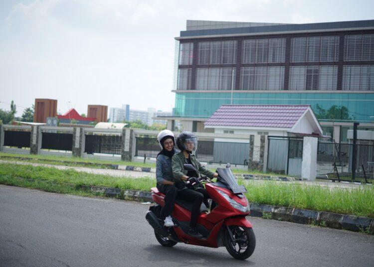 Lima Tips Aman Berkendara Bersama Pasangan di Hari Valentine 1 Lima Tips Aman Berkendara Bersama Pasangan di Hari Valentine