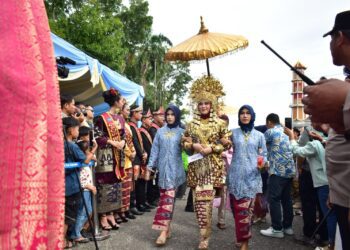 Lebaran Kayuagung Gemerlap: Midang Bebuke, Cang Incang Memukau