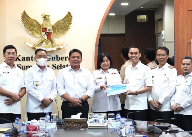 Atasi Defisit, Bupati OKI "Ketuk Pintu" Bangub Sumsel 1 Atasi Defisit, Bupati OKI “Ketuk Pintu” Bangub Sumsel