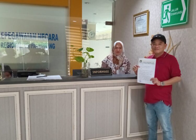 Sekda OKI Diduga Serobot Kuota Haji, BKN Diminta Turun Tangan! 1 Sekda OKI Diduga Serobot Kuota Haji, BKN Diminta Turun Tangan!